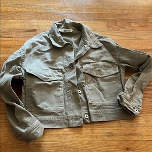 Zara Green Utility Jacket with Relaxed Fit